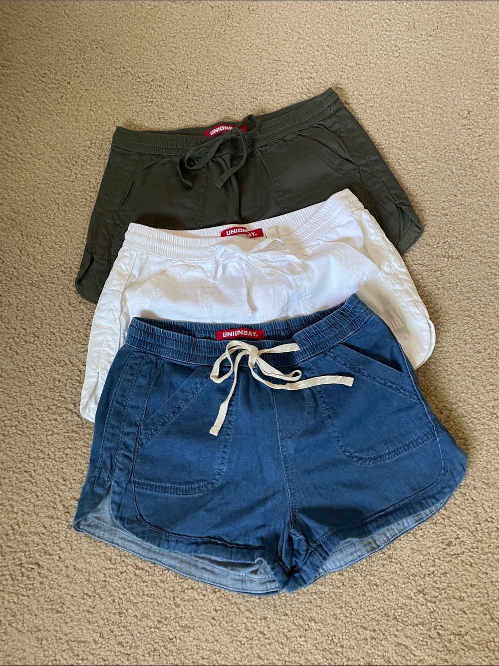 UNIONBAY Girls 3-Pack Shorts - Olive, White, Denim Blue. Size S